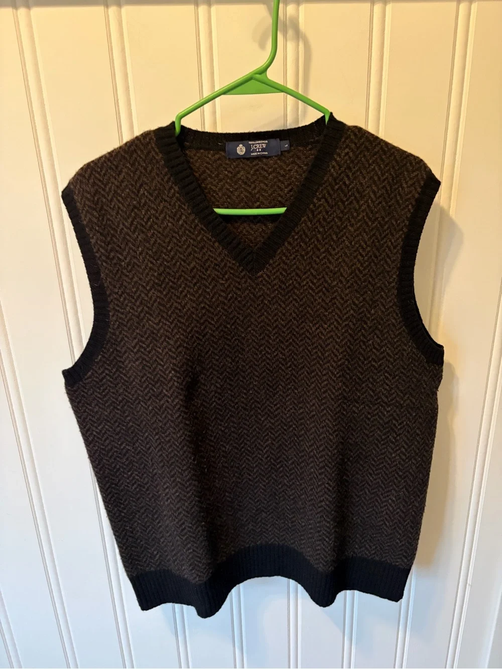 J.Crew Factory Men's Large Lambswool Herringbone Sweater Vest V-Neck Brown Black